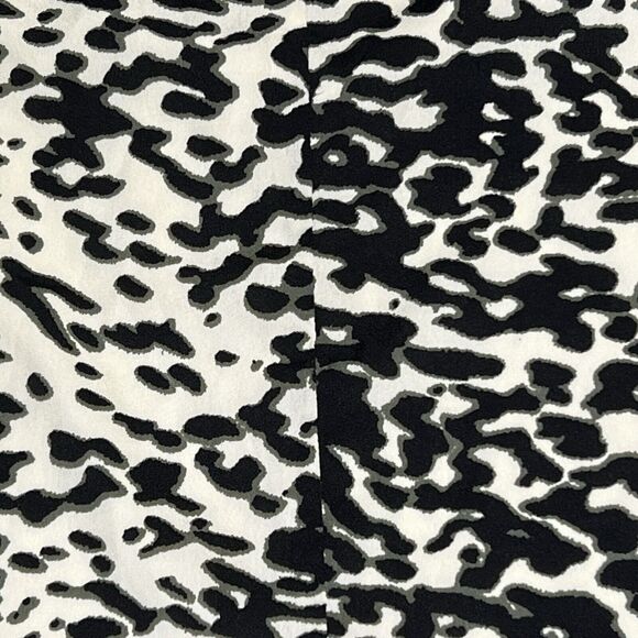 W118 Walter Baker Top Blouse Womens L Multi Tie Front Animal Print Boat Neck NWT - Picture 14 of 17